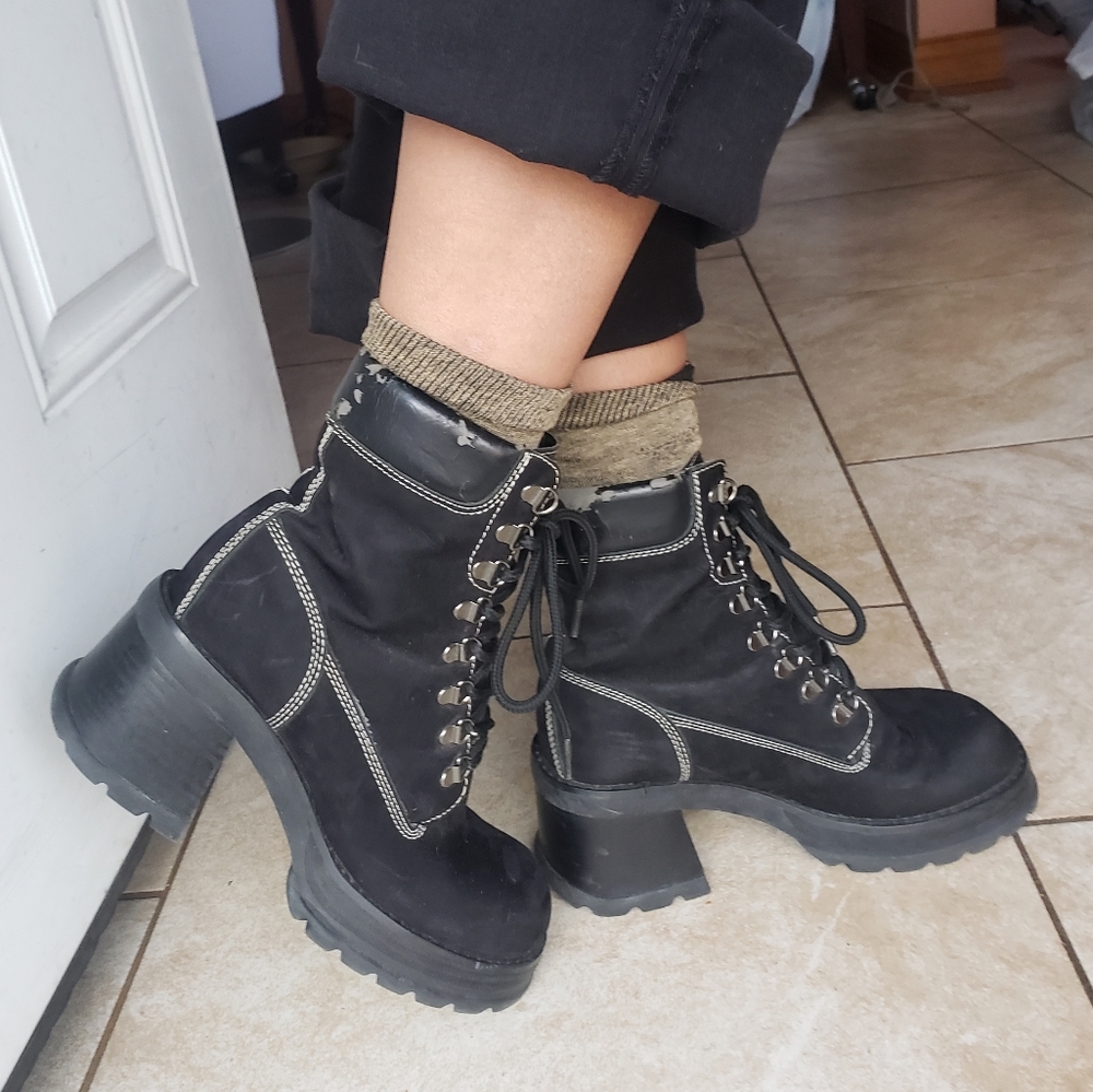 Vtg 90s Steve Madden chunky lug sole grunge combat Boots P-Hill black nubuck 7.5